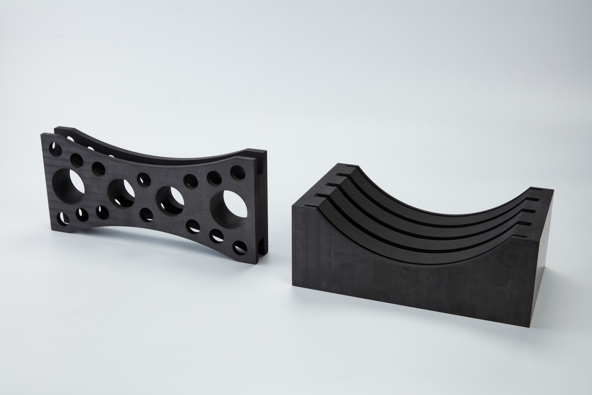 Graphite for electrical discharge machining-向尚碳精